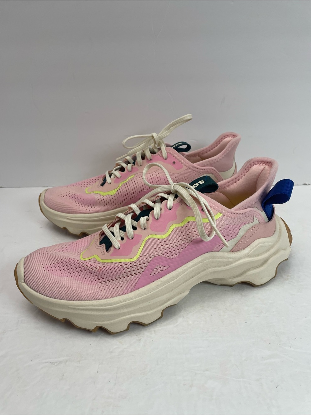 Sorel Kinetic Breakthru Day Lace Tennis Shoe Running Athletic Size 8 Pink